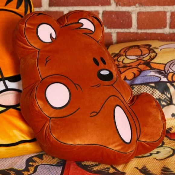 Dolls Kill Accents Dolls Kill X Garfield Pookie Dearest Plush